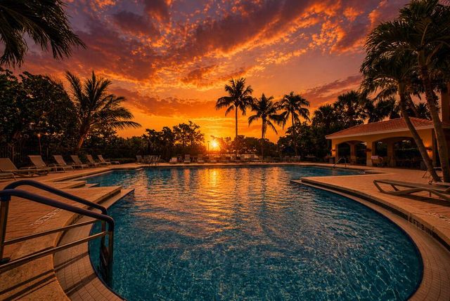 500 Scotia Drive 302, Hypoluxo, FL 33462