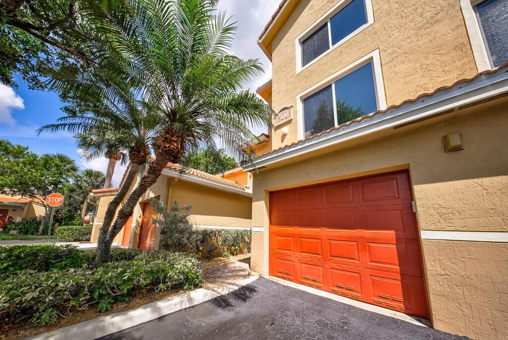 500 Scotia Drive 302, Hypoluxo, FL 33462