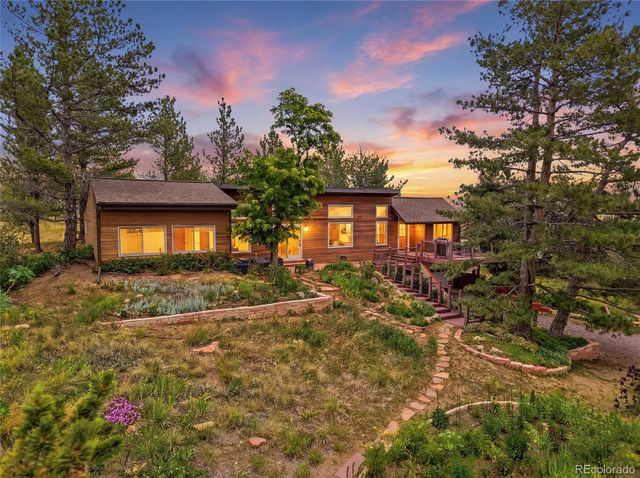 6967 Fairways Drive, Longmont, CO 80503