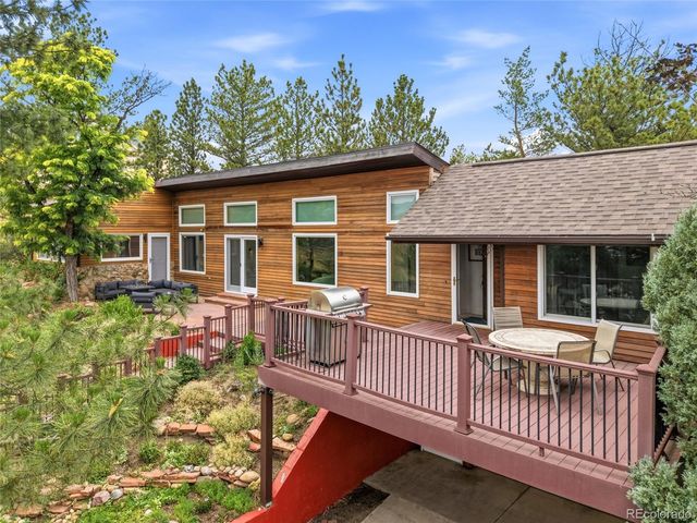 6967 Fairways Drive, Longmont, CO 80503