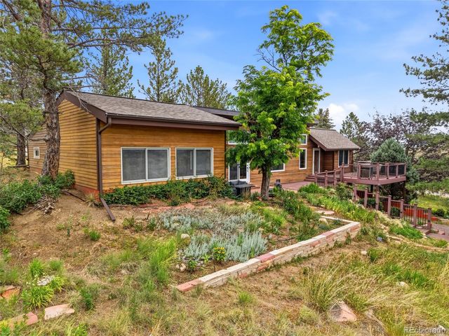 6967 Fairways Drive, Longmont, CO 80503