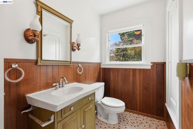 770 Grove Way, Hayward, CA 94541