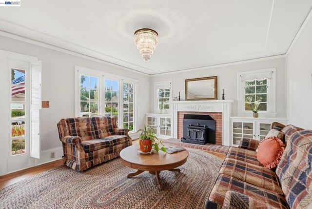 770 Grove Way, Hayward, CA 94541
