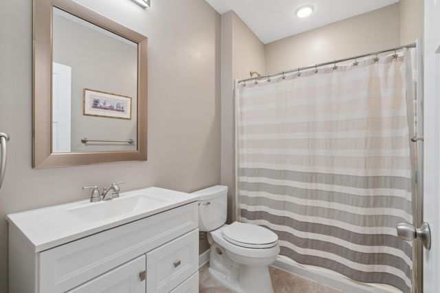 1248 Oak Tree Court, Carver, MN 55315