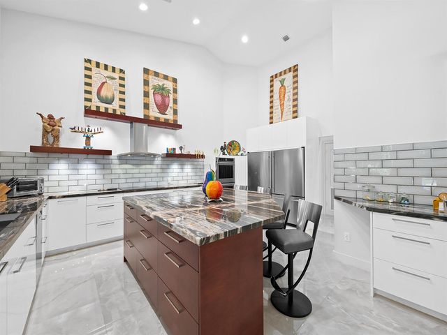 17888 Fieldbrook Circle W, Boca Raton, FL 33496