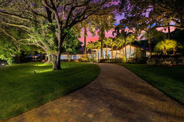 17888 Fieldbrook Circle W, Boca Raton, FL 33496