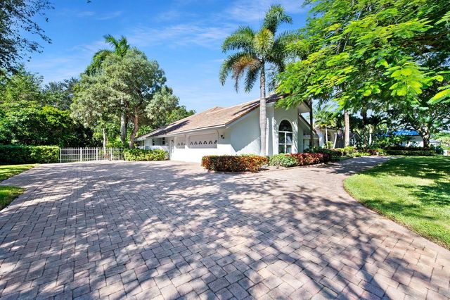 17888 Fieldbrook Circle W, Boca Raton, FL 33496