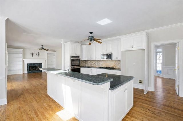 1701 Kenbrook Court, Acworth, GA 30101