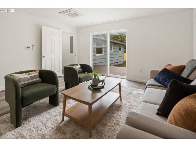 297 Se ARLENE Ave, Salem, OR 97302