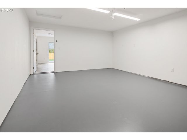 297 Se ARLENE Ave, Salem, OR 97302