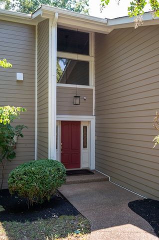 179 Clifftop Dr, Hendersonville, TN 37075