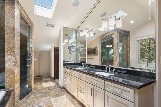179 Clifftop Dr, Hendersonville, TN 37075