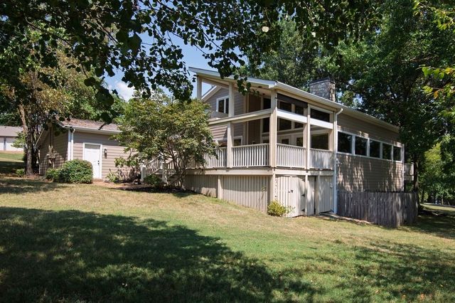 179 Clifftop Dr, Hendersonville, TN 37075