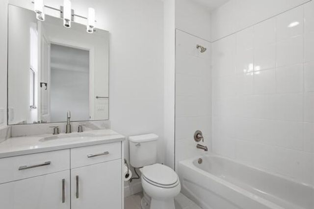 5603 Delacroix Terrace, Palm Beach Gardens, FL 33418