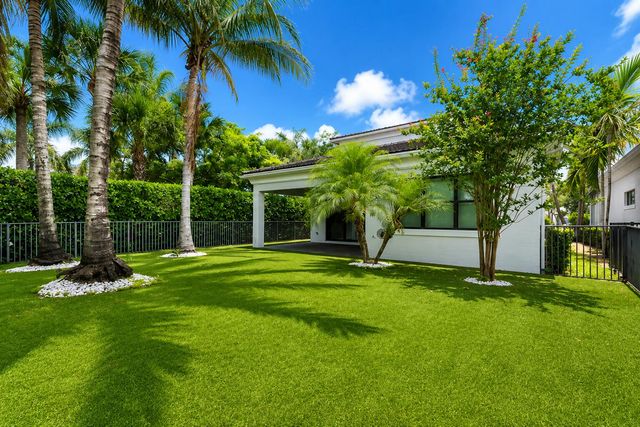 5603 Delacroix Terrace, Palm Beach Gardens, FL 33418