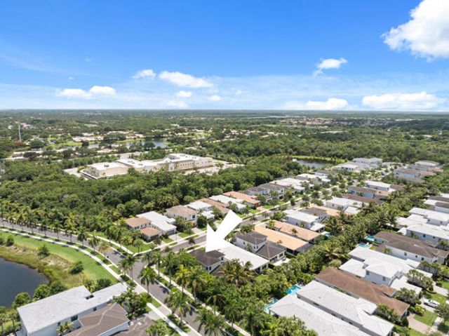 5603 Delacroix Terrace, Palm Beach Gardens, FL 33418