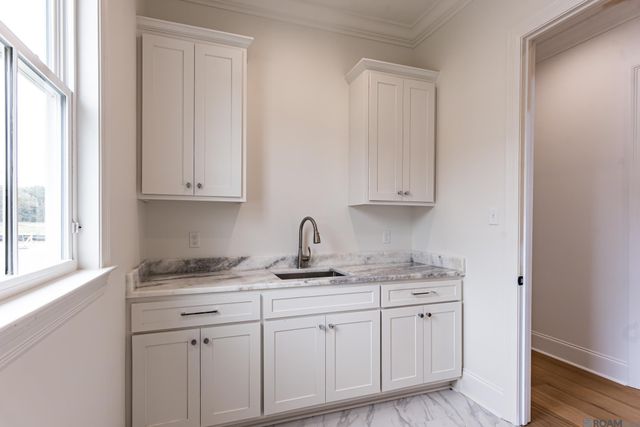 7644 Jeter Dr, Baton Rouge, LA 70817