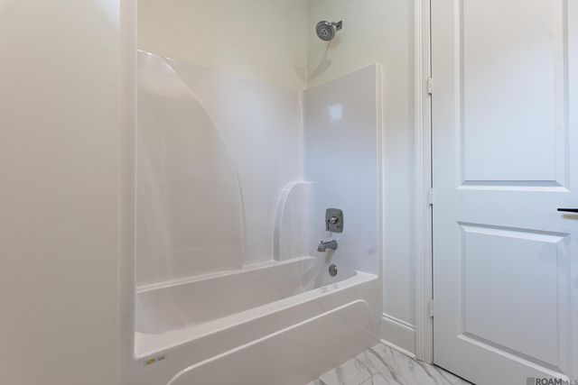 7644 Jeter Dr, Baton Rouge, LA 70817