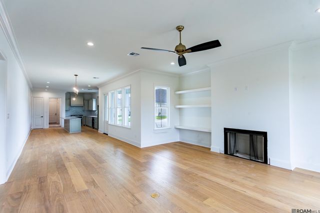 7644 Jeter Dr, Baton Rouge, LA 70817