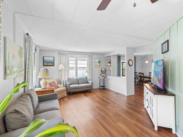 196 NE Emerald Drive, Jensen Beach, FL 34957