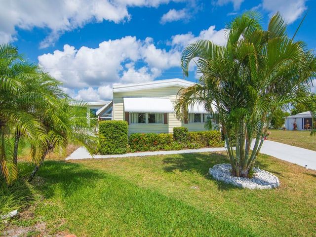 196 NE Emerald Drive, Jensen Beach, FL 34957