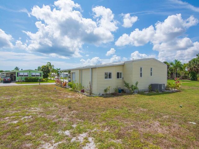 196 NE Emerald Drive, Jensen Beach, FL 34957
