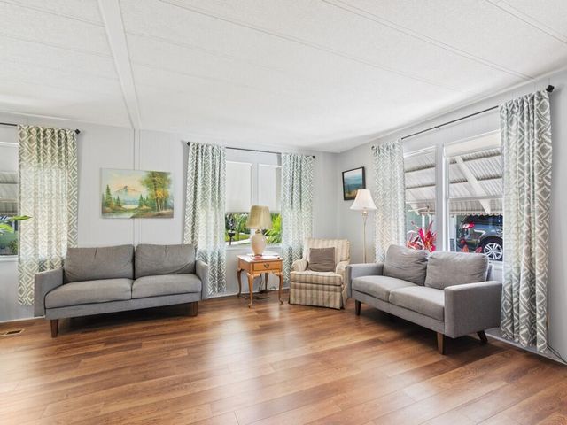 196 NE Emerald Drive, Jensen Beach, FL 34957