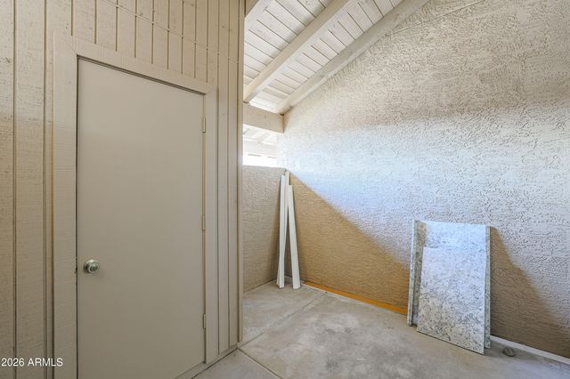 501 W HONONEGH Drive 6, Phoenix, AZ 85027