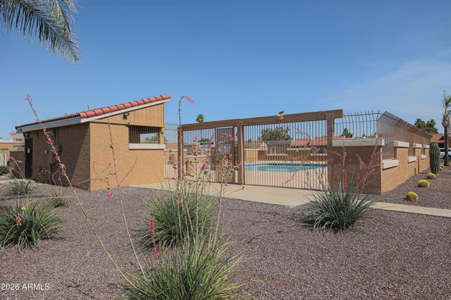 501 W HONONEGH Drive 6, Phoenix, AZ 85027