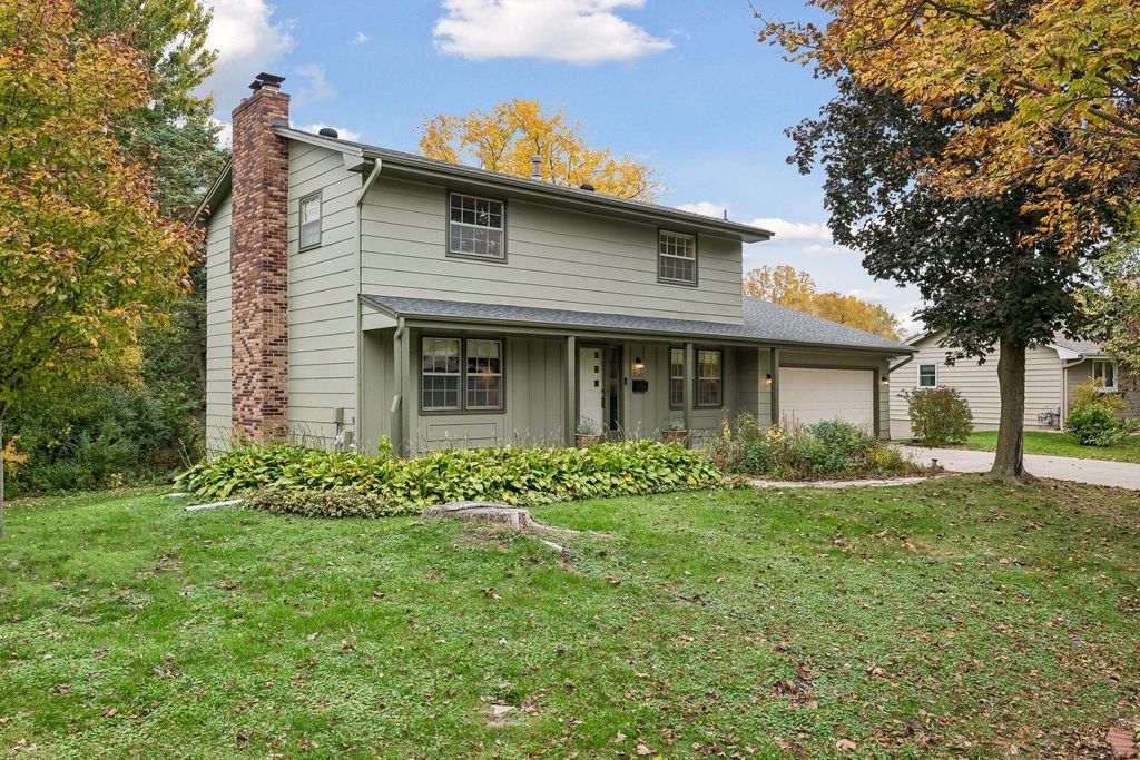 2060 Kelly Drive, Golden Valley, MN 55427 — photo 4