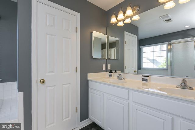 334 CALMES ST, Charles Town, WV 25414
