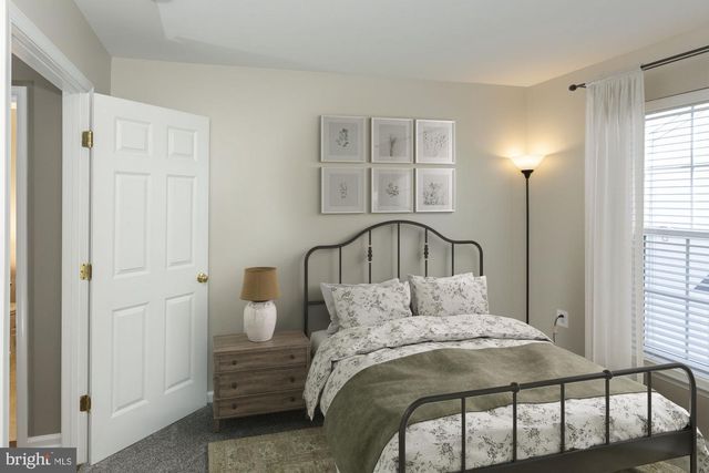 334 CALMES ST, Charles Town, WV 25414