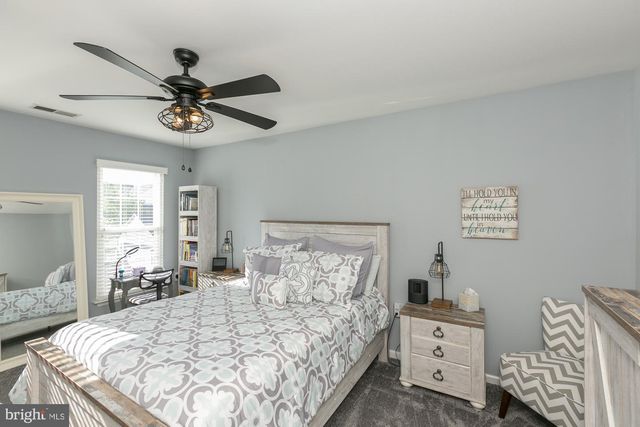 334 CALMES ST, Charles Town, WV 25414