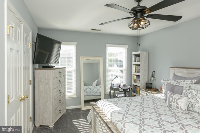 334 CALMES ST, Charles Town, WV 25414
