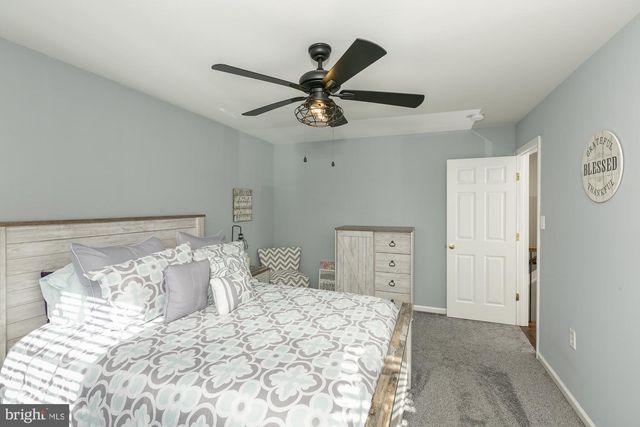 334 CALMES ST, Charles Town, WV 25414