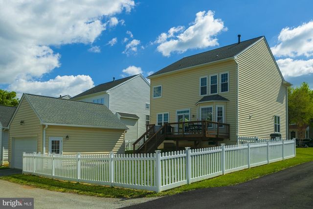 334 CALMES ST, Charles Town, WV 25414