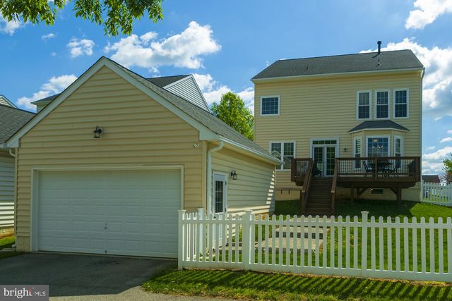 334 CALMES ST, Charles Town, WV 25414