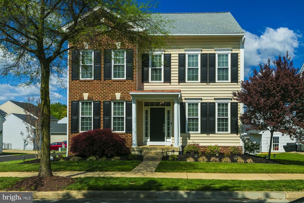 334 CALMES ST, Charles Town, WV 25414