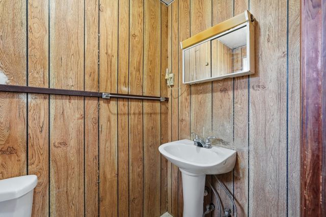 4758 Boutwell Road, Laurel Hill, FL 32567