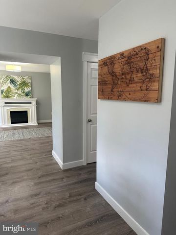 1802 WHITPAIN HLS, Blue Bell, PA 19422