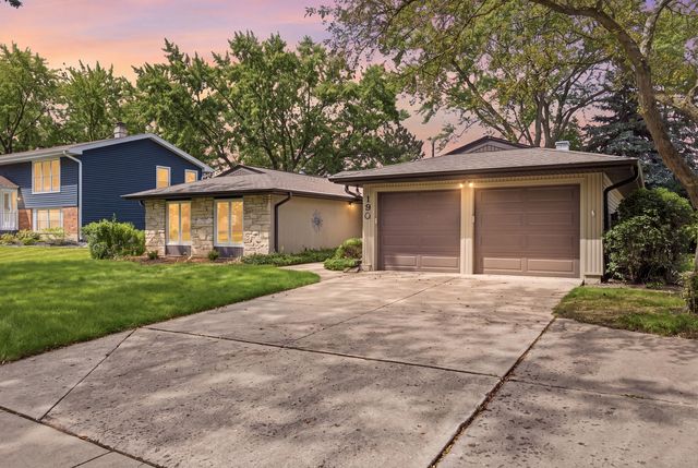 190 S Circle Avenue, Bloomingdale, IL 60108
