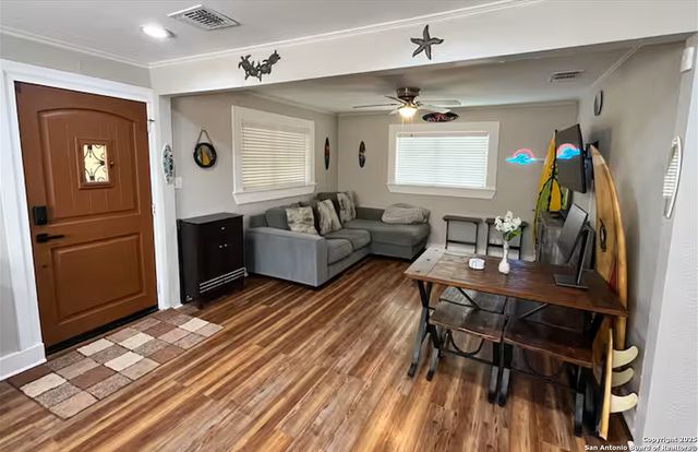 1246 Waverly, San Antonio, TX 78201