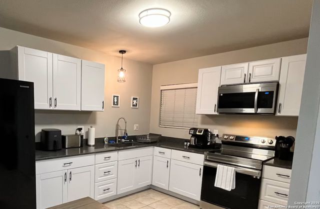 1246 Waverly, San Antonio, TX 78201