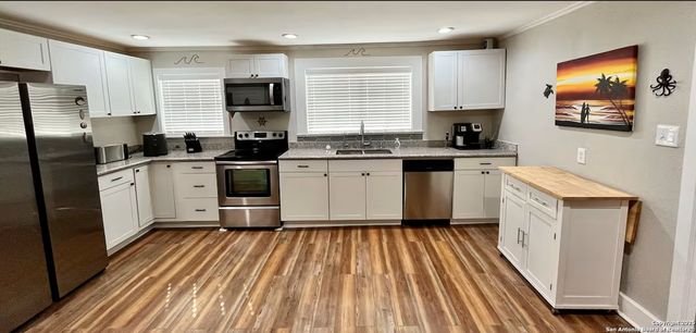 1246 Waverly, San Antonio, TX 78201