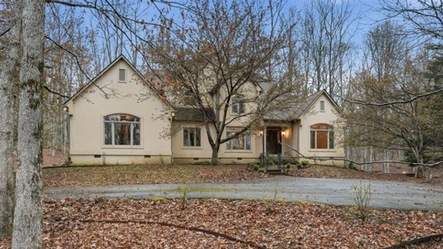 921 Poplar Pl, Monteagle, TN 37356