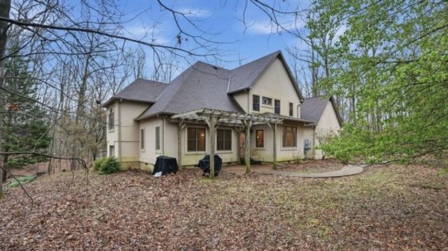 921 Poplar Pl, Monteagle, TN 37356