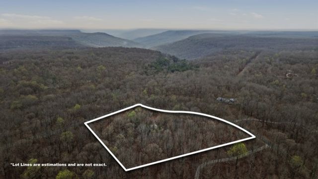 921 Poplar Pl, Monteagle, TN 37356