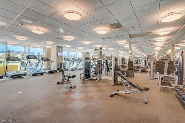 2000 North Fashion Show Drive 5612, Las Vegas, NV 89109