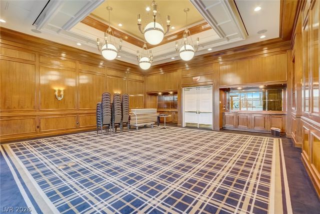 2000 North Fashion Show Drive 5612, Las Vegas, NV 89109