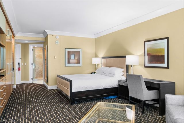 2000 North Fashion Show Drive 5612, Las Vegas, NV 89109